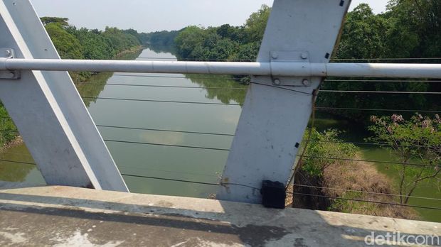 Jembatan Bacem, di Kecamatan Grogol, Kabupaten Sukoharjo, Senin (5/9/2022).