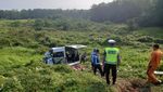 Foto-foto Kecelakaan Maut di Tol Batang yang Tewaskan 7 Orang