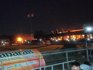 Listrik Stadion Padam, Kick Off Persiraja-PSMS Tertunda