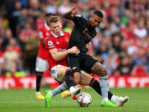 Prediksi Arsenal Vs MU: Chris Sutton Yakin Skornya 3-1