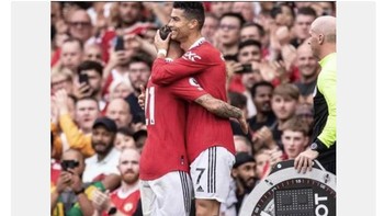 Ekspresi fans MU saat Setan Merah raih kemenangan. Foto: Twitter