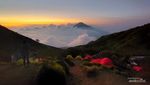 Potret Sunset Cantik Gunung Sumbing via Garung