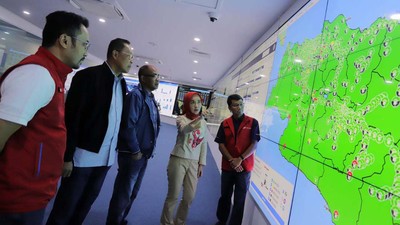 Momen Dirut Pertamina Pantau Stok BBM di Command Center