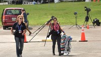 NASA lagi-lagi gagal meluncurkan roket Artemis 1 ke Bulan pada Sabtu (3/9). Kali ini, peluncuran ditunda karena masalah kebocoran bahan bakar.