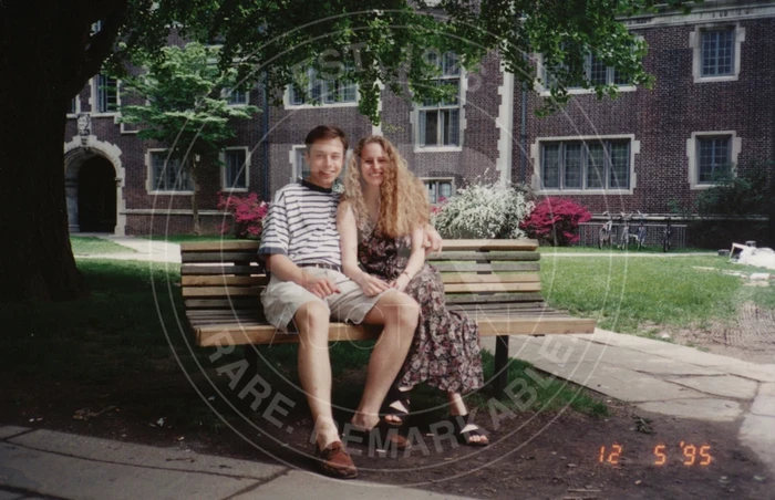 Pacar pertama Elon Musk