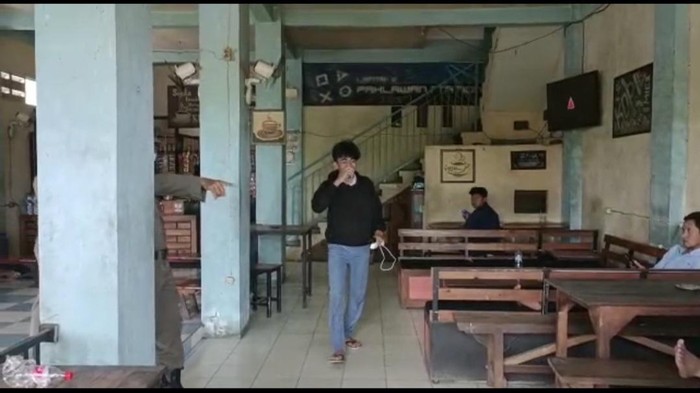 Pelajar ditangkap saat ngopi atau main PS saat jam pelajaran berlangsung