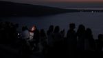 Travelers Desak-desakan di Santorini Demi Lihat Matahari Terbenam