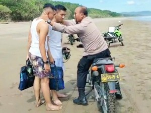 Kronologi Evakuasi Dua Awak Pesawat Latih yang Mendarat Darurat di Banyuwangi