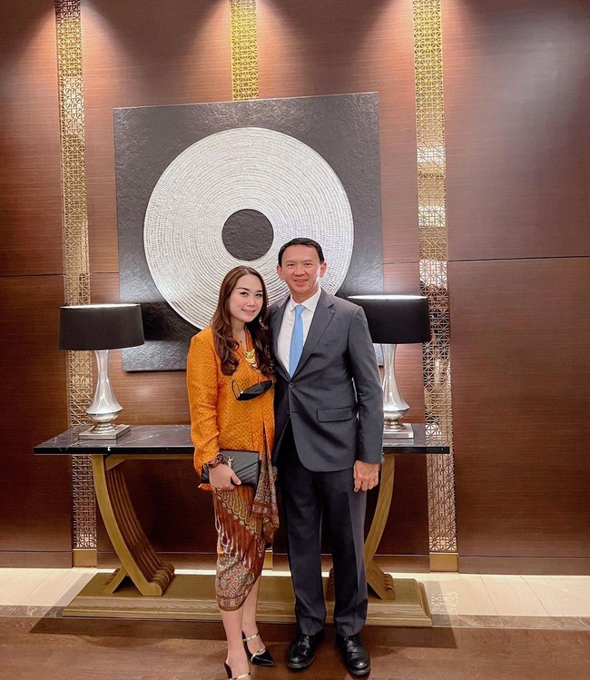 Istri Ahok ini melahirkan Sarah Eliana Purnama pada Agustus 2021. Sebelumnya ia telah melahirkan anak pertamanya, Yosafat Abimanyu Purnama pada 6 Januari 2020.Foto: Instagram @btpnd