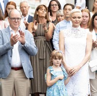 “Tampak tidak ada ikatan dalam pose antara suami dan istri,” ungkap Judi James. Foto: Getty Images