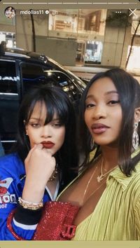 Keren! Rihanna Bantu Beberes Restoran Usai Pesta Bareng Teman-teman