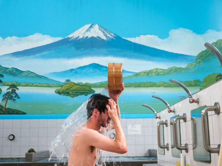Senja Kala Sento, Pemandian Ikonik Jepang yang Tergerus Zaman