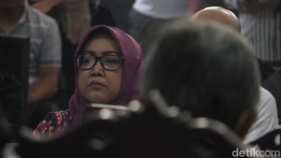 Penampakan Ade Yasin di Sidang Dugaan Suap Pegawai BPK Jabar
