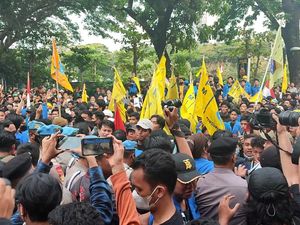 Protes Kenaikan Harga BBM di Twitter: Jangan Bebankan Rakyat!