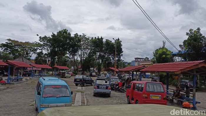 Suasana terminal Makale Tana Toraja.