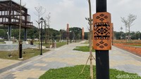 Deatil unik di tiang-tiang lampu TMII sangat mempercantik destinasi itu (Foto: Ahmad Masaul Khoiri/detikcom)