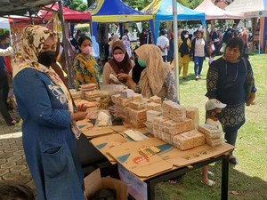 Pelaku UMKM Bone Keluhkan Harga BBM Naik, Anggap BLT Bukan Solusi