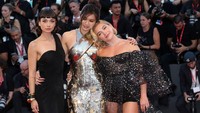Gemma Chan jadi salah satu pemain film Dont Worry Darling yang diputar di Venice.  (Foto: Getty Images/Elisabetta A. Villa)