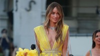 Olivia Wilde merupakan sutradara film Dont Worry Darling yang diperankan Harry Styles. (Foto: WireImage/Stefania DAlessandro)