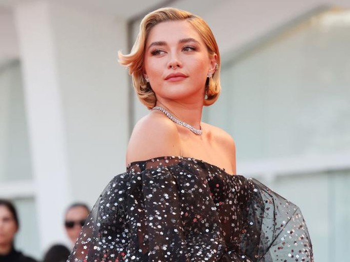 VENICE, ITALY - SEPTEMBER 05: Florence Pugh attends the 