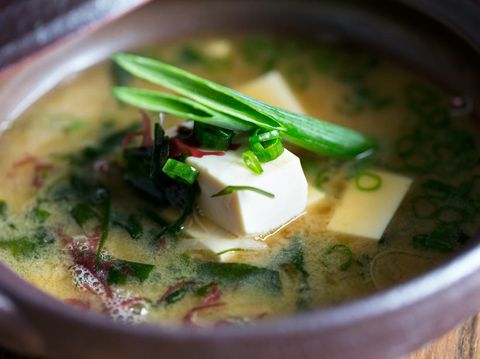 Bukan Cuma untuk Usus, 6 Makanan Fermentasi Ini Jaga Otak Tetap Sehat