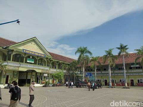 Terduga pelaku penganiayaan santri Gontor sudah diketahui oleh polisi. Seperti diketahui sebelumnya, seorang santri Gontor tewas dengan dugaan dianiaya.