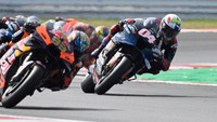 Dovizioso lalu berhasil memperbaiki posisi dan finis ke-12 di MotoGP San Marino 2022, yang merupakan balapan terakhirnya. (Getty Images/Mirco Lazzari gp)