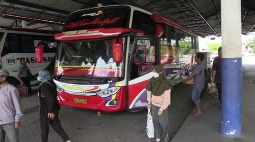 Beberapa bus antar kota antar provinsi di Terminal Mandalika Kota Mataram, Selasa (6/9/2022).