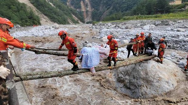 Gempa Sichuan China terjadi pada Senin (5/9/2022) siang hari waktu setempat. Gempa tersebut berkekuatan 6,8 M. Simak informasi selengkapnya berikut ini.