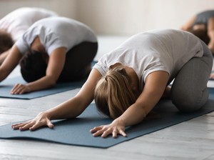 5 Resep Panjang Umur dari Guru Yoga Berusia 103 Tahun