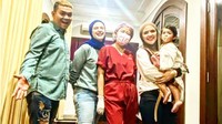 Tak hanya itu, Indra Bekti juga melakukan konsultasi bersama seorang dokter gizi demi menjalankan program dietnya ini. (Foto: Instagram @indrabekti)