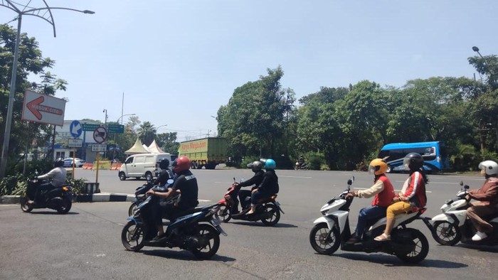 jalan frontage ahmad yani