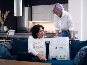 Dear Gamers, Dapatkan Hadiah PS5 & Nintendo Switch Lewat Program Ini!