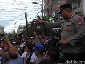 Aksi Tolak Harga BBM Naik di Gorontalo Ricuh, 5 Mahasiswa Sempat Ditangkap