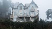 Nah kalau ini kastil di Portugal. Tapi lebih mirip rumah ya? Foto: Boredpanda/Jahz Design