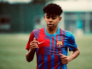 Lamine Yamal, Wonderkid Barcelona Berjuluk Mini Messi