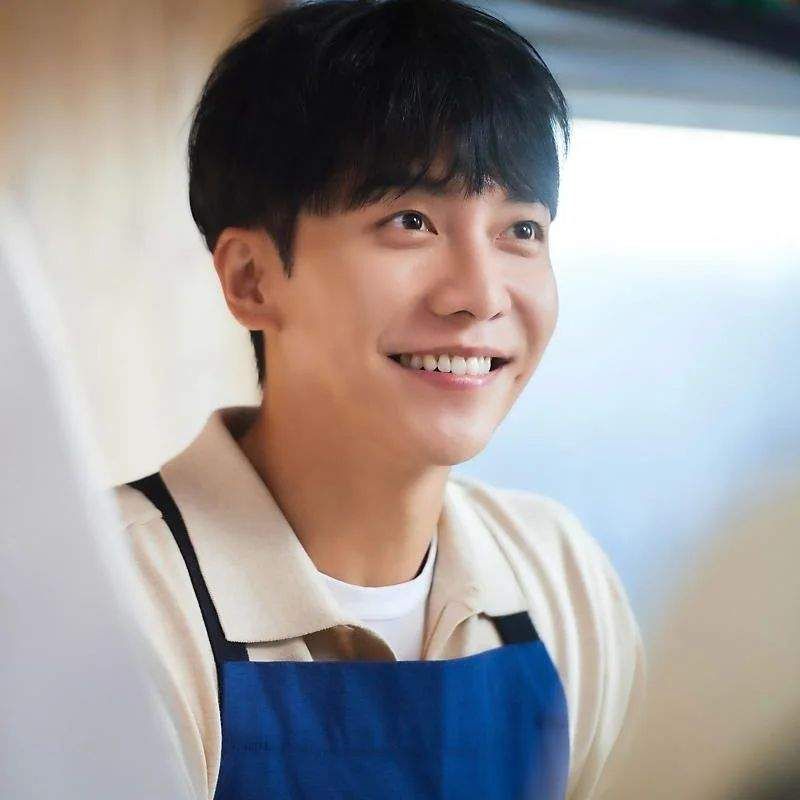 Lee Seung Gi di Drama Korea The Law Cafe
