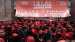 Penampakan Massa Buruh Tolak Kenaikan Harga BBM di depan DPR