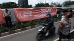 Penampakan Massa Buruh Tolak Kenaikan Harga BBM di depan DPR