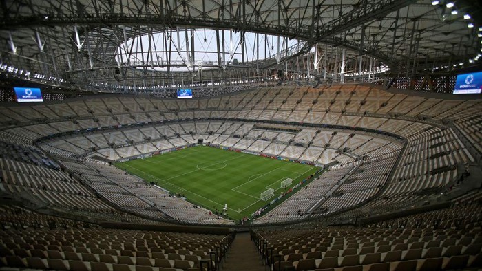 A general view shows the Lusail Stadium, the 80,000-capacity venue that is to host this year's World Cup final, on the outskirts of Qatar's capital Doha on August 11, 2022. - Al Rayyan and Al Arabi will dispute a Qatar Stars League game today at the Lusail stadium. (Photo by MUSTAFA ABUMUNES / AFP) (Photo by MUSTAFA ABUMUNES/AFP via Getty Images)