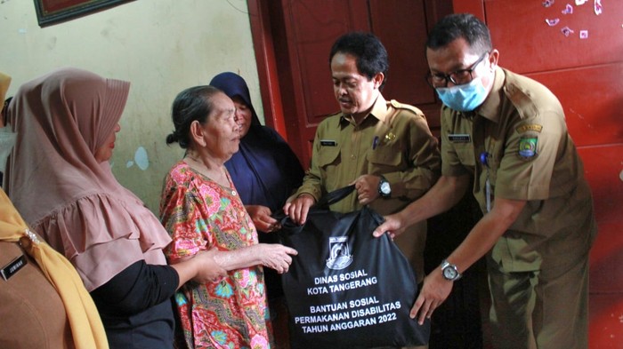 Pemkot Tangerang Tebar 246 Paket Sembako ke Disabilitas di 13 Kecamatan