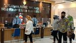 Penampakan Ratu Atut Usai Bebas Bersyarat
