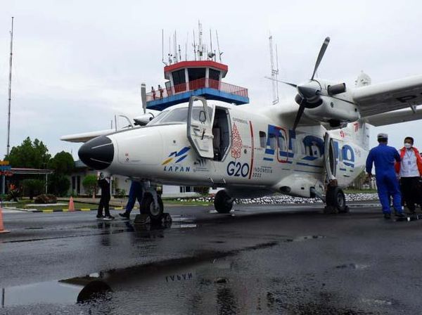 Pesawat N219 Mejeng di Belitung, Ada Apa Nih?