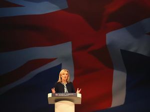 PM Inggris Liz Truss Tunjuk Jeremy Hunt Jadi Menkeu, Gantikan Kwasi Kwarteng