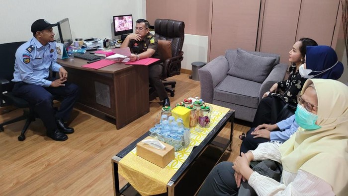 Potret Ratu Atut Bebas Bersyarat (dok.ist) Potret Ratu Atut Bebas Bersyarat (dok.ist)