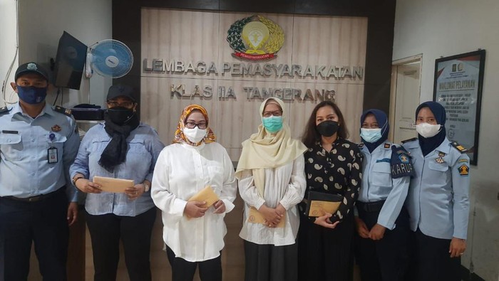 Potret Ratu Atut Bebas Bersyarat (dok.ist) Potret Ratu Atut Bebas Bersyarat (dok.ist)