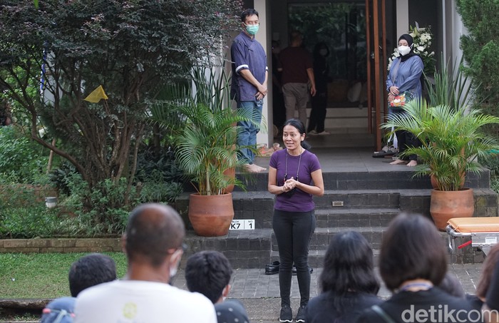 Reza Gunawan Suasana rumah duka Reza Gunawan di BSD, Tangerang Selatan, pada Selasa (6/9/2022). Reza Gunawan meninggal dunia usai sempat dirawat.