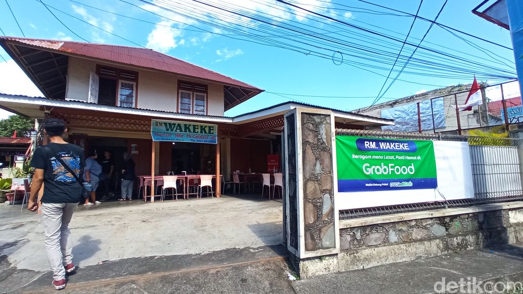 RM Wakeke, Bubur Manado alias Tinutuan