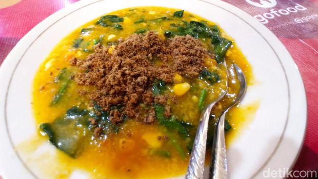 RM Wakeke, Bubur Manado alias Tinutuan