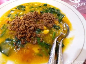 Tinutuan Sambal Roa, Bubur Khas Manado yang Wajib Dicoba